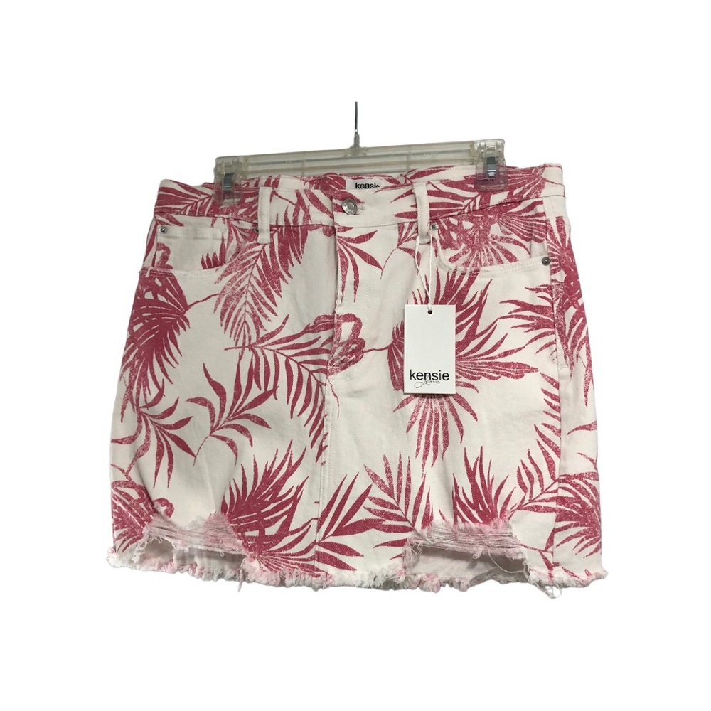 NWT Kensie jean skirt.  Frayed hem,  Palm Leave pattern